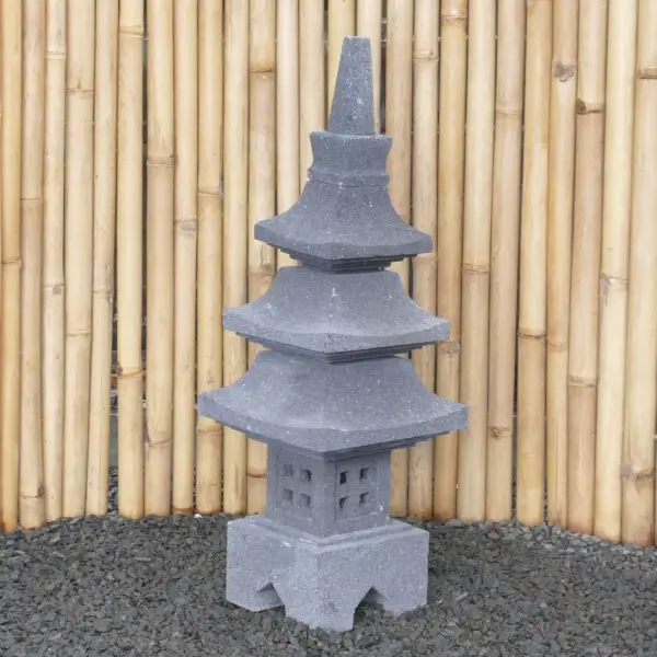 Product image 2 of the product “Japanese style Garden Lantern, made from Andesit Stone. Multipart. 90 cm Height, Roof is 30 cm width. ”